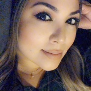 Meet your Posher, April